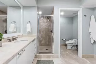 2640 Lake Shore Dr, Riviera Beach, FL 33404 - Photo 20
