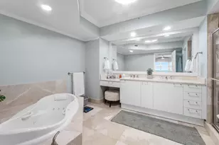 2640 Lake Shore Dr, Riviera Beach, FL 33404 - Photo 20