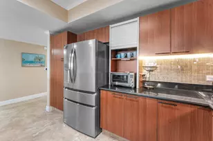 2640 Lake Shore Dr, Riviera Beach, FL 33404 - Photo 10