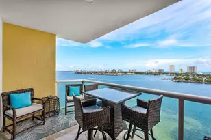2640 Lake Shore Dr, Riviera Beach, FL 33404 - Photo 2