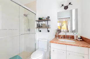 213 SW 11th St, Fort Lauderdale, FL 33315 - Photo 18