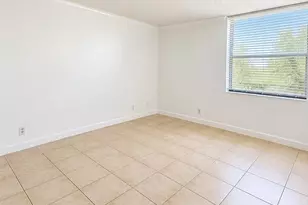 112 Lake Emerald Dr, Oakland Park, FL 33309 - Photo 28