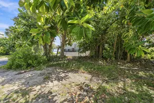 308 Balboa St, Hollywood, FL 33019 - Photo 1