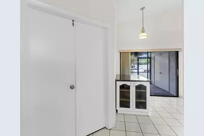 1001 NW 79th Avenue, Plantation, FL 33322 - Photo 18