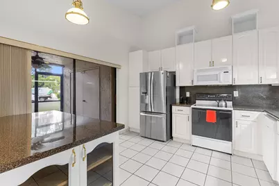 1001 NW 79th Avenue, Plantation, FL 33322 - Photo 14