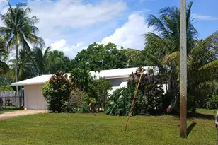 1075 James Rd, Lantana, FL 33462 - Photo 2