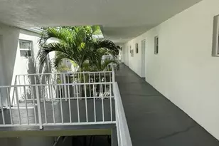 4205 N University Dr, Sunrise, FL 33351 - Photo 32