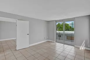 7601 Byron Ave, Miami Beach, FL 33141 - Photo 20