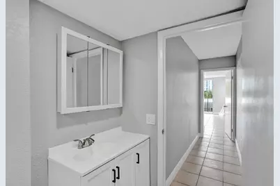 7601 Byron Avenue #3C, Miami Beach, FL 33141 - Photo 24