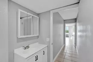 7601 Byron Ave, Miami Beach, FL 33141 - Photo 24