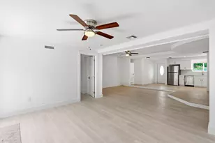 898 SW 10th Ave, Boca Raton, FL 33486 - Photo 10