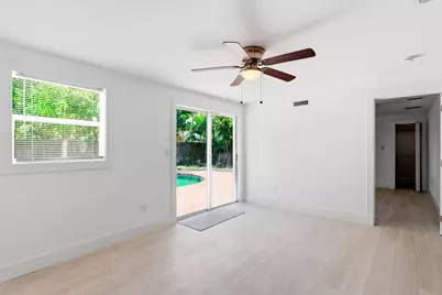 898 SW 10th Avenue, Boca Raton, FL 33486 - Photo 16