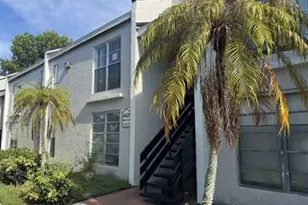 4425 Treehouse Ln, Tamarac, FL 33319 - Photo 1