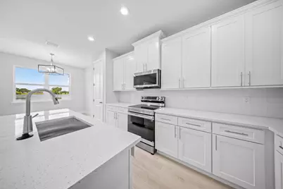 380 SW Kestor Drive, Port Saint Lucie, FL 34953 - Photo 8