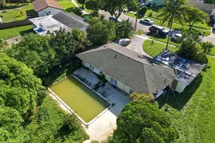 430 N Ware Dr, West Palm Beach, FL 33409 - Photo 30