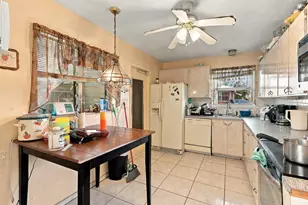 430 N Ware Dr, West Palm Beach, FL 33409 - Photo 16