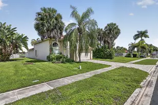 3849 Miramontes Cir, Wellington, FL 33414 - Photo 18