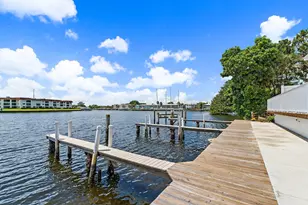 624 Southwind Cir, North Palm Beach, FL 33408 - Photo 2