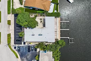 624 Southwind Cir, North Palm Beach, FL 33408 - Photo 32