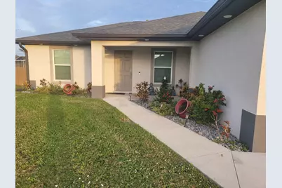 1413 NE 9th Avenue, Cape Coral, FL 33909 - Photo 2