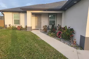 1413 NE 9th Ave, Cape Coral, FL 33909 - Photo 2