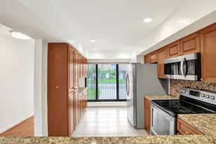 2253 SW 17th Dr, Deerfield Beach, FL 33442 - Photo 8