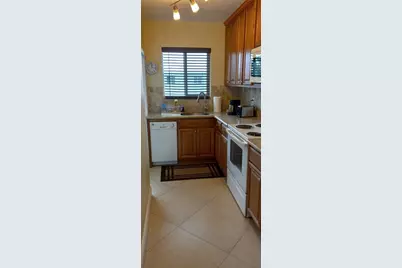 2100 NE 38th Street #218, Lighthouse Point, FL 33064 - Photo 6