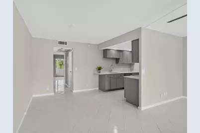 1055 Ainslie D Drive, Boca Raton, FL 33434 - Photo 8