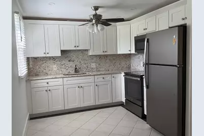 1034 Farnham O #1034, Deerfield Beach, FL 33442 - Photo 2