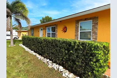 751 NW Tremont Avenue, Port Saint Lucie, FL 34983 - Photo 2