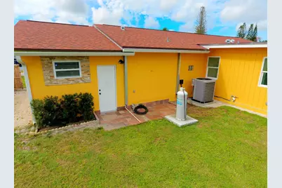 751 NW Tremont Avenue, Port Saint Lucie, FL 34983 - Photo 24