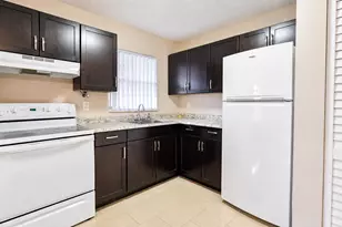 416 Lakeside Dr, Margate, FL 33063 - Photo 4