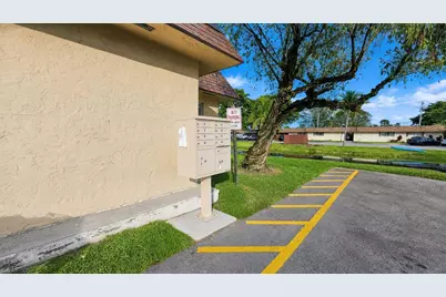 416 Lakeside Drive #129, Margate, FL 33063 - Photo 12