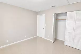 416 Lakeside Dr, Margate, FL 33063 - Photo 10