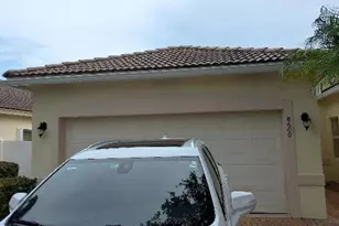 8600 Pine Cay, West Palm Beach, FL 33411 - Photo 4