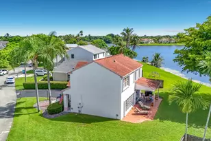 13 Swallow Dr, Boynton Beach, FL 33436 - Photo 26