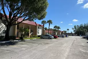 471 Lake Dora Dr, West Palm Beach, FL 33411 - Photo 16