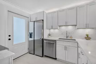 6161 NW 2nd Ave, Boca Raton, FL 33487 - Photo 10