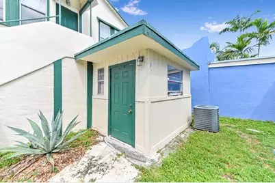 225 N M Street #1, Lake Worth, FL 33460 - Photo 6