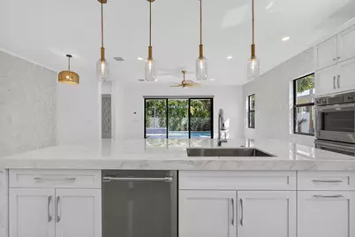 131 Edwards Lane, Palm Beach Shores, FL 33404 - Photo 12