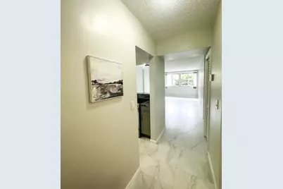 1333 E Hallandale Beach Boulevard #302, Hallandale Beach, FL 33009 - Photo 4