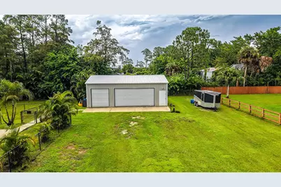 16395 E Hialeah Drive E, The Acreage, FL 33470 - Photo 36