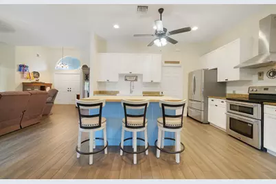 16395 E Hialeah Drive E, The Acreage, FL 33470 - Photo 12