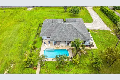 16395 E Hialeah Drive E, The Acreage, FL 33470 - Photo 40