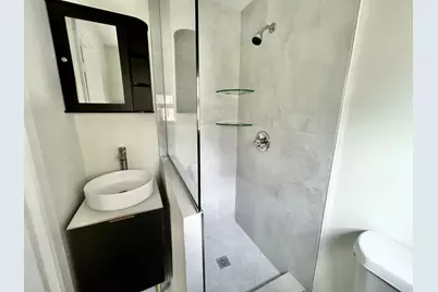 930 NE 52nd Court, Deerfield Beach, FL 33064 - Photo 8