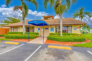 1240 Summit Pl Cir, West Palm Beach, FL 33415 - Photo 22