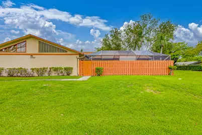 1240 Summit Place Circle #D, West Palm Beach, FL 33415 - Photo 20