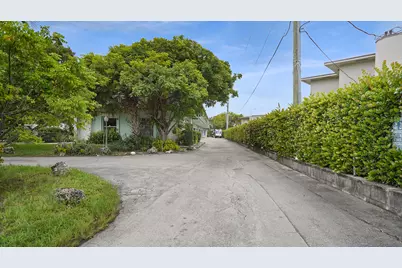 701 S Royal Poinciana Boulevard #13, Miami Springs, FL 33166 - Photo 38