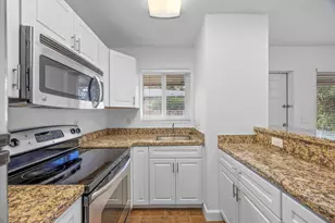 404 SE 16th St, Fort Lauderdale, FL 33316 - Photo 1