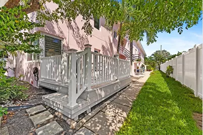 990 Casuarina Road #4, Delray Beach, FL 33483 - Photo 28